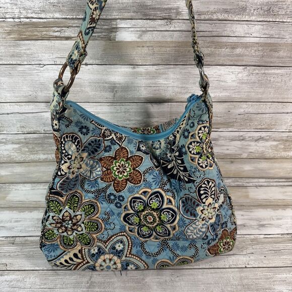 VERA BRADLEY BALI BLUE CROSSBODY HIPSTER‎ SUMMER 2009 SOME SIGNS OF WEAR - Picture 1 of 7